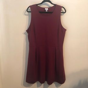 Burgundy sleeveless dress with pockets. A new day